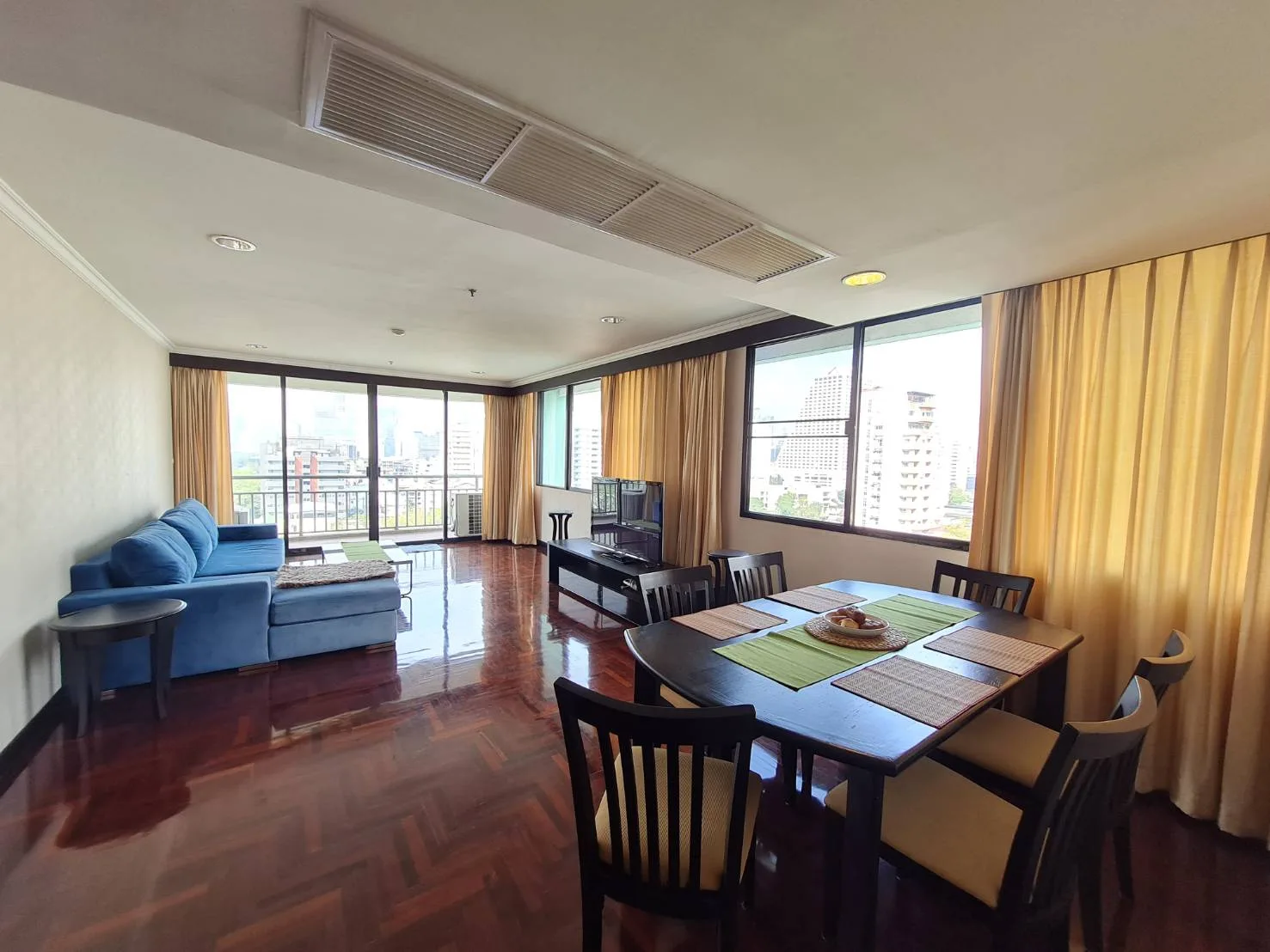 Property photos for Lake Green