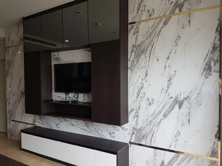 Property photos for Noble Refine