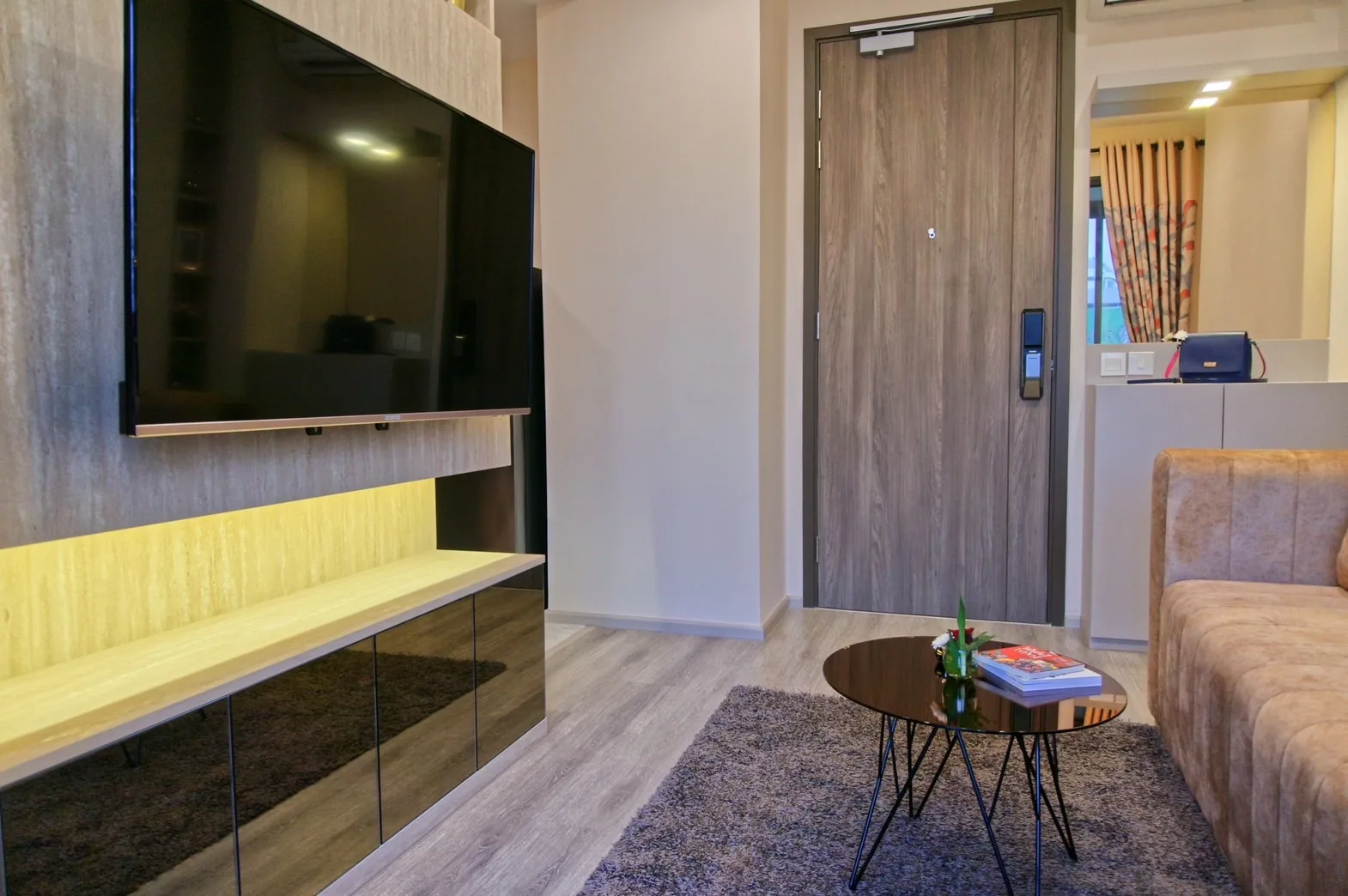 Property photos for Ideo Mobi Asoke