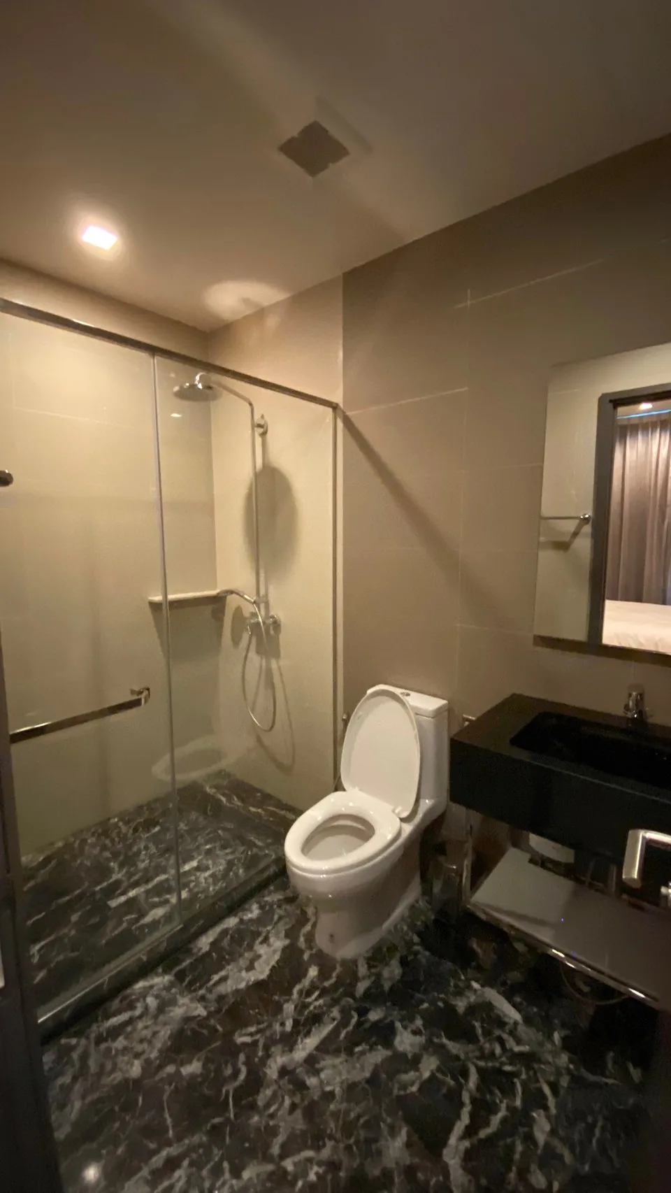 Property photos for Edge Sukhumvit 23