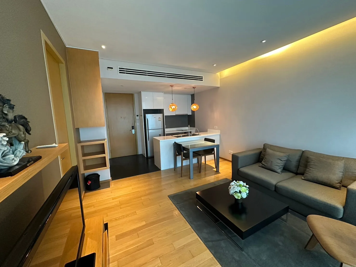 Property photos for Aequa Sukhumvit 49