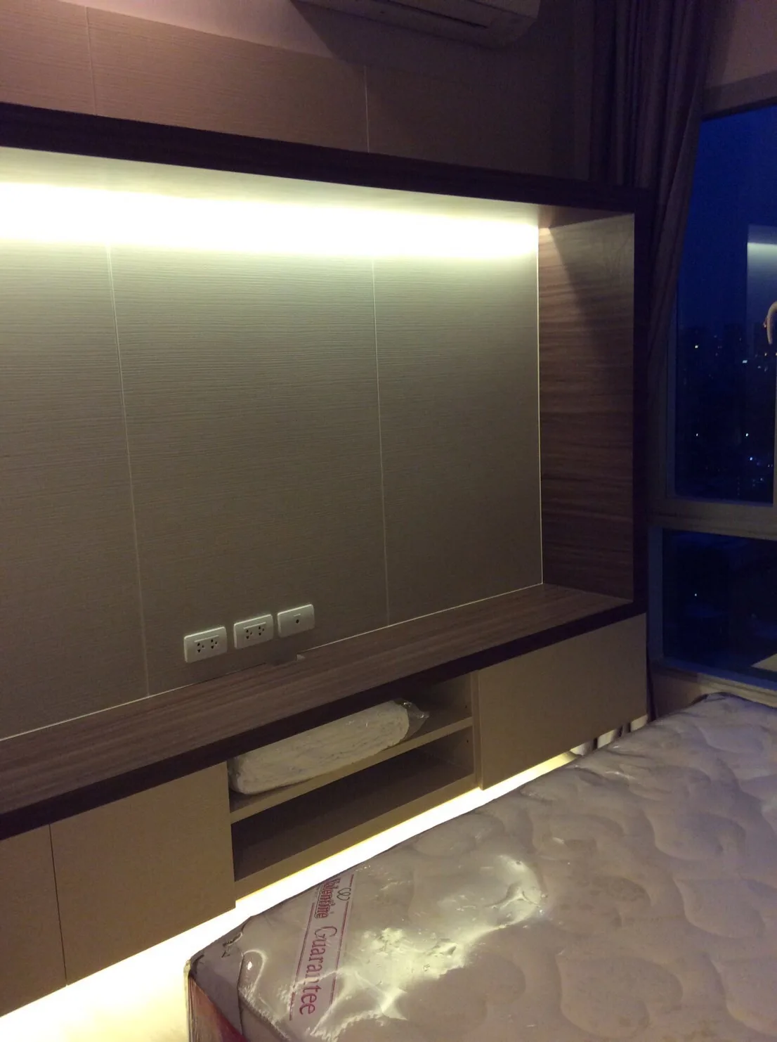 Property photos for Thru Thonglor