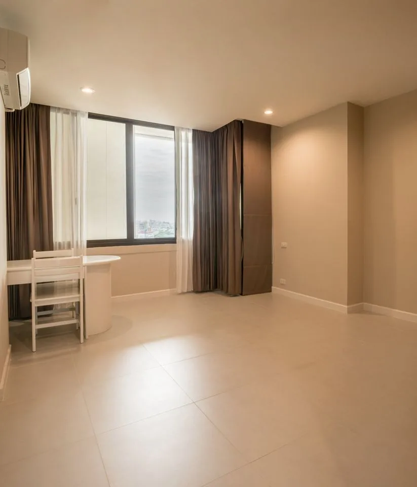 Property photos for River House Condominium