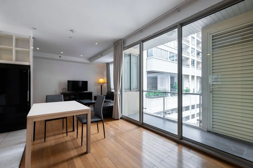 Property photos for The Legend Saladaeng