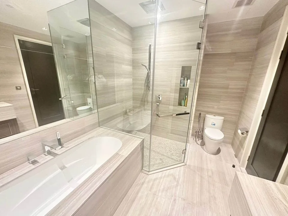 Property photos for The Diplomat 39