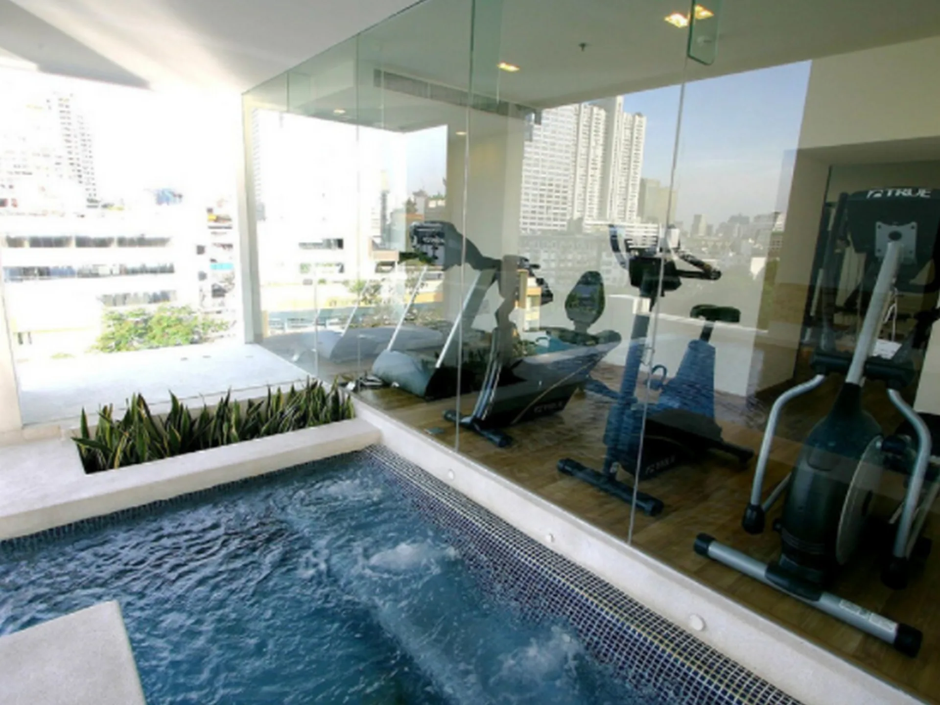 Property photos for Ivy Sathorn 10
