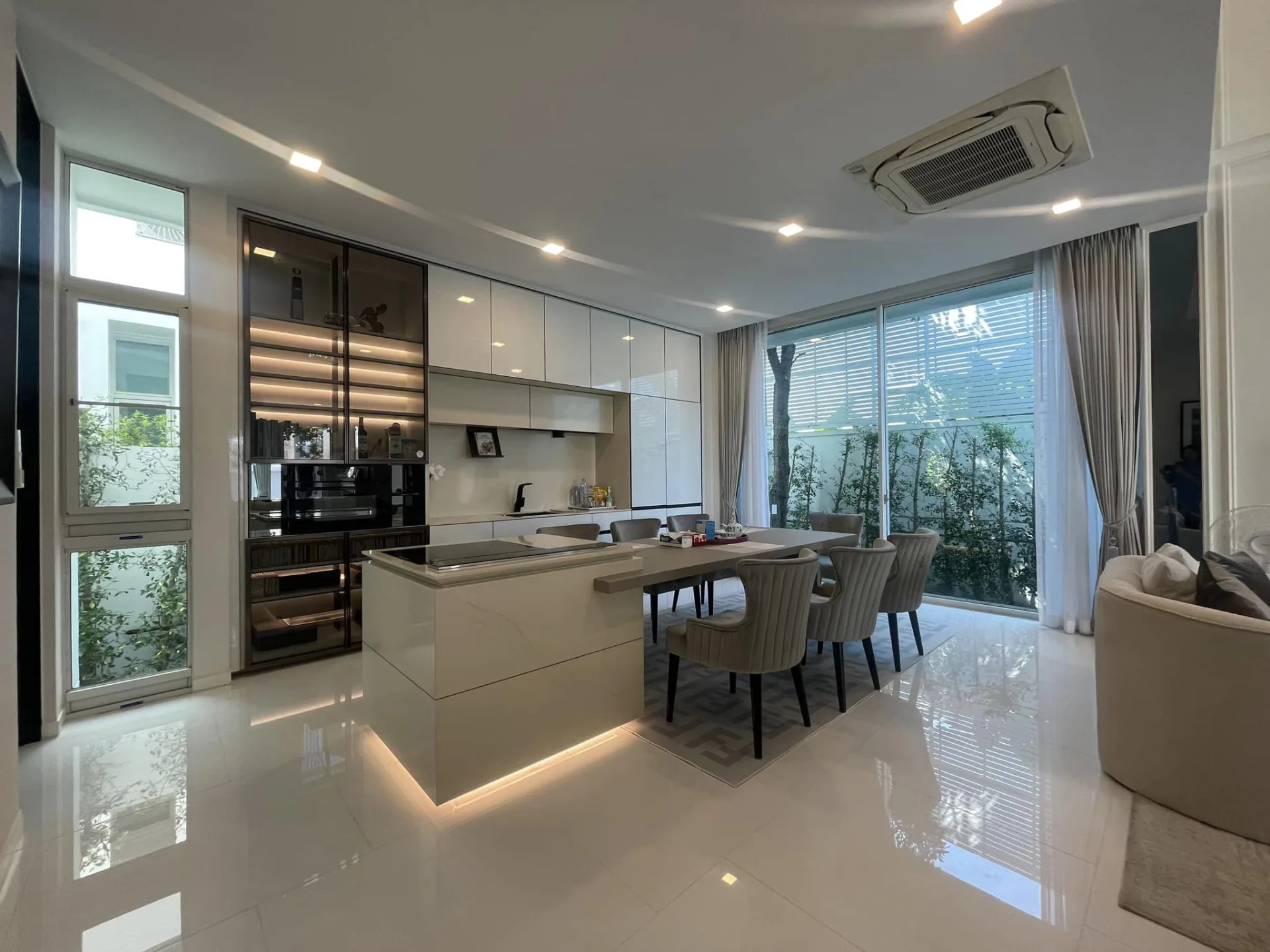 Property photos for Vive Ekkamai-ramintra