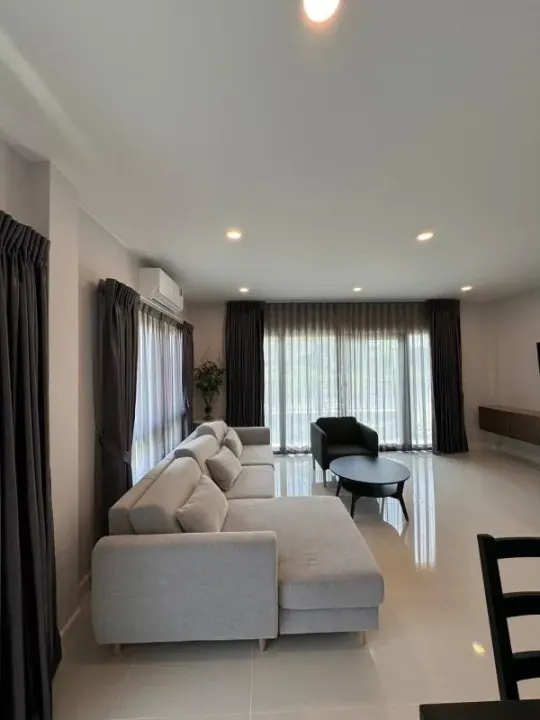 Property photos for Centro Phahol-viphawadee