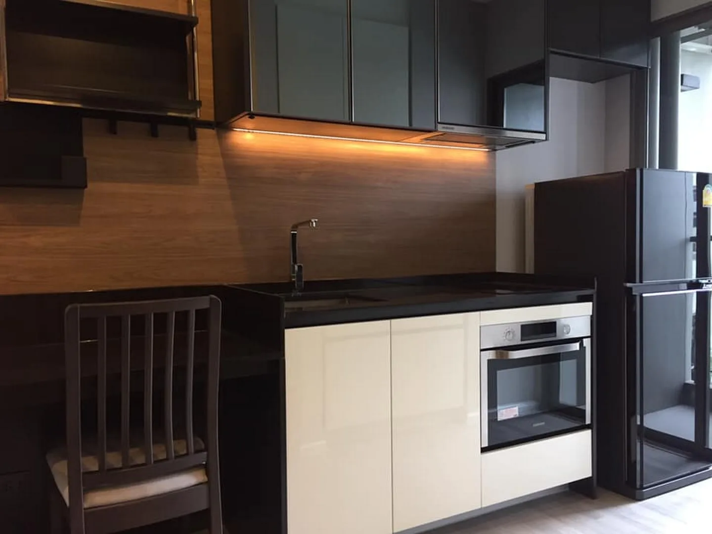 Property photos for The Room Sathorn - St.Louis