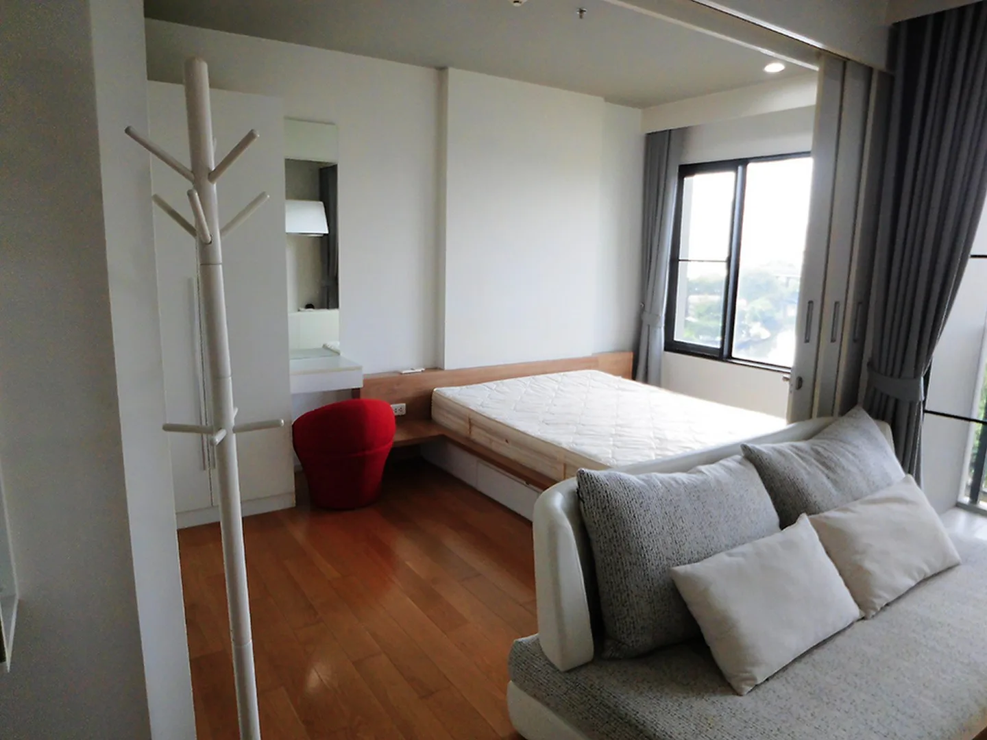Property photos for Blocs 77