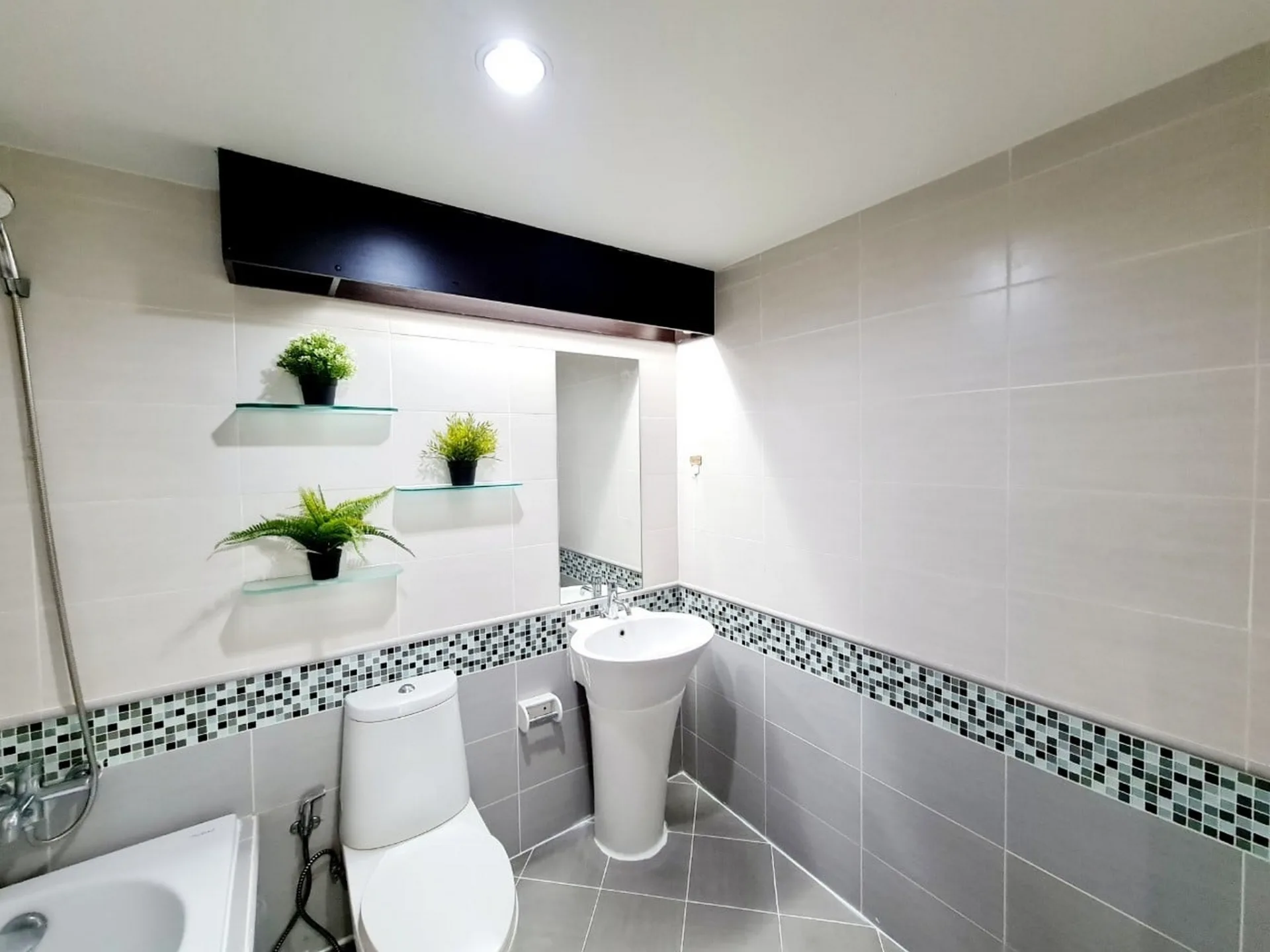 Property photos for The Waterford Sukhumvit 50 Onnut