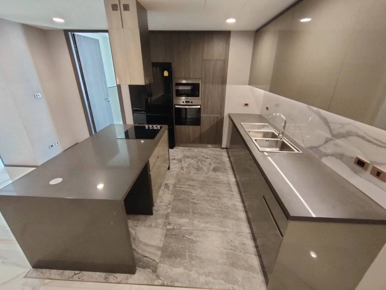 Property photos for Polaris Residence