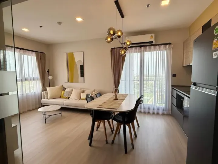 Property photos for The Key Mrt Phetkasem 48