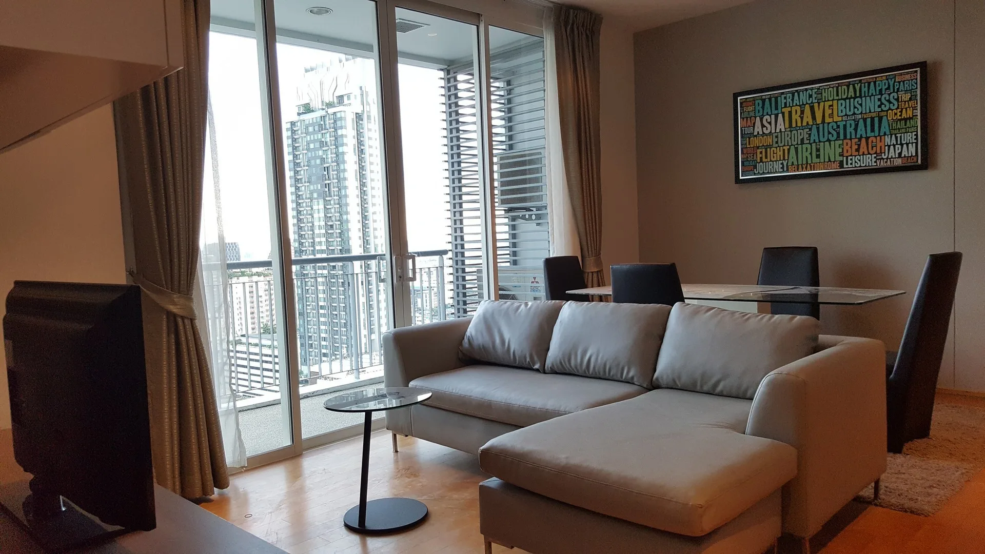 Property photos for Villa Rachatewi