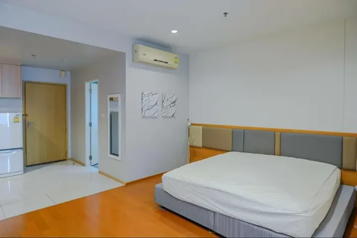 Property photos for Villa Rachatewi