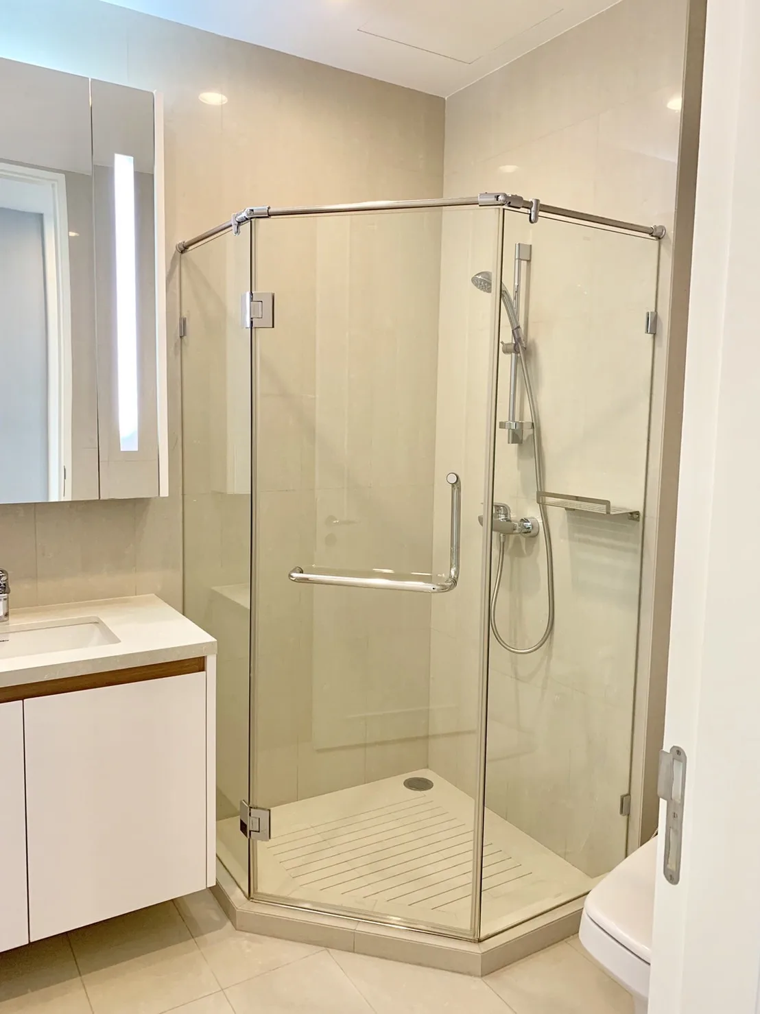 Property photos for Q Langsuan