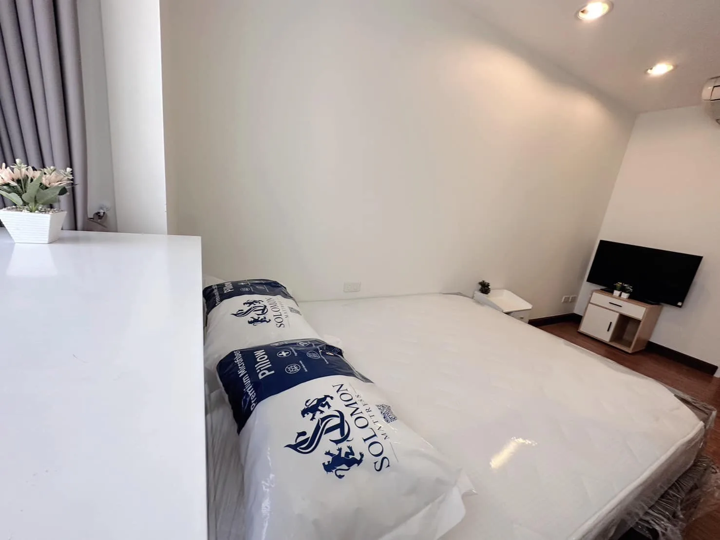Property photos for Omni Tower Sukhumvit Nana