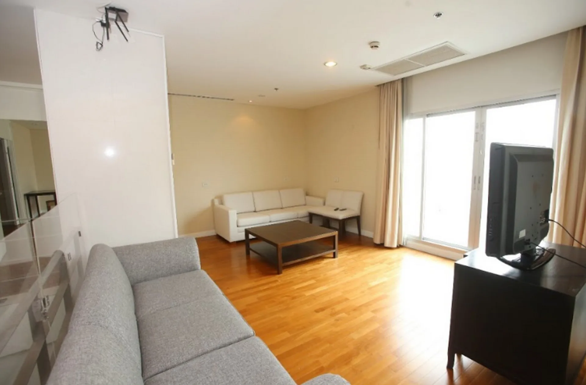 Property photos for Royal Residence Park