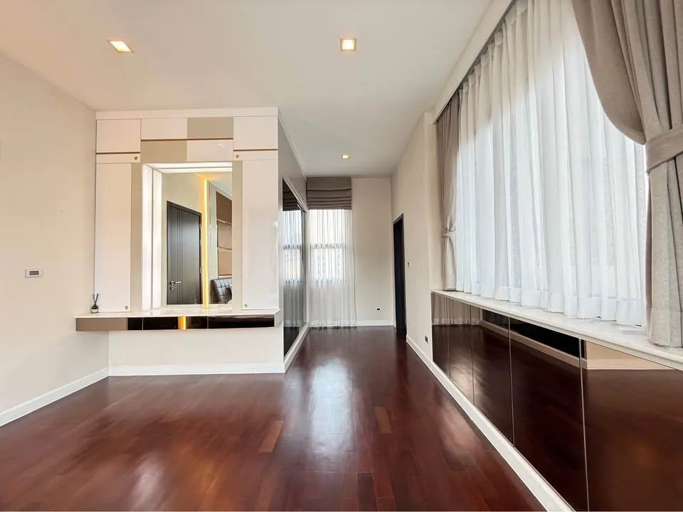 Property photos for Soul Ratchadapisek 68