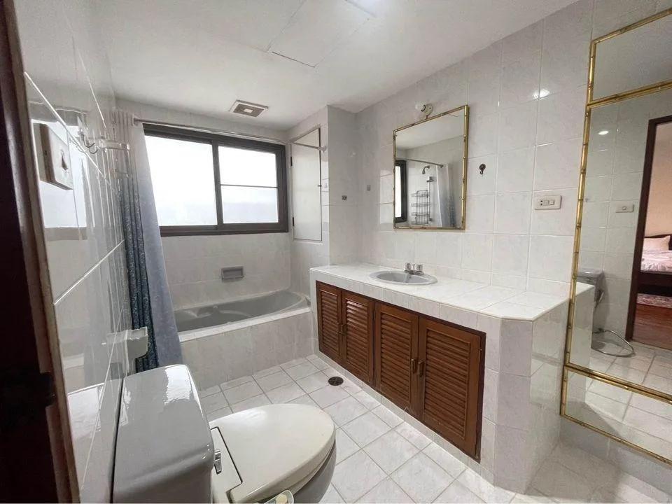 Property photos for P.r. Home 2 Thonglor Soi 8