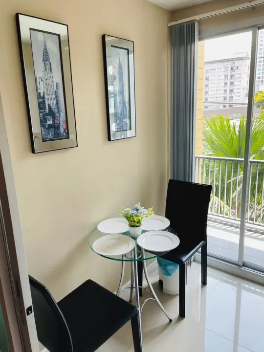 Property photos for Metro Luxe Rama 4