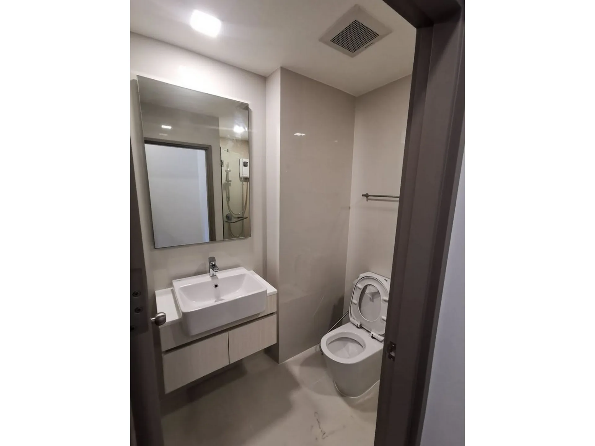 Property photos for Centric Ratchayothin