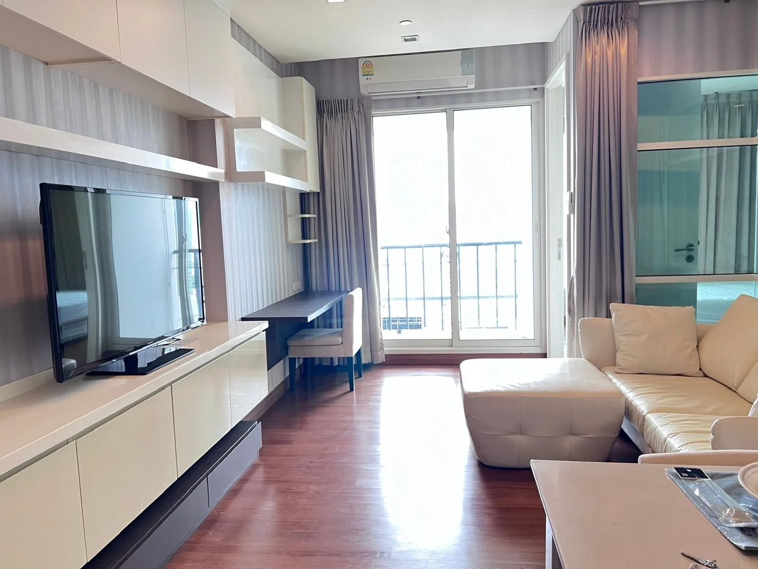 Property photos for Ivy Thonglor