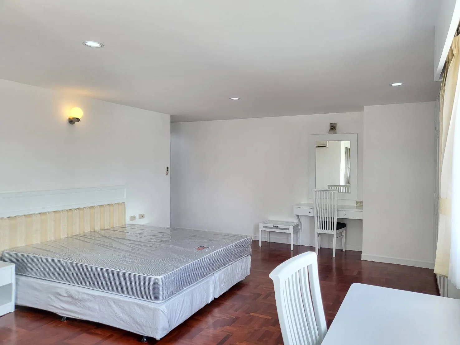Property photos for Regent On The Park 3
