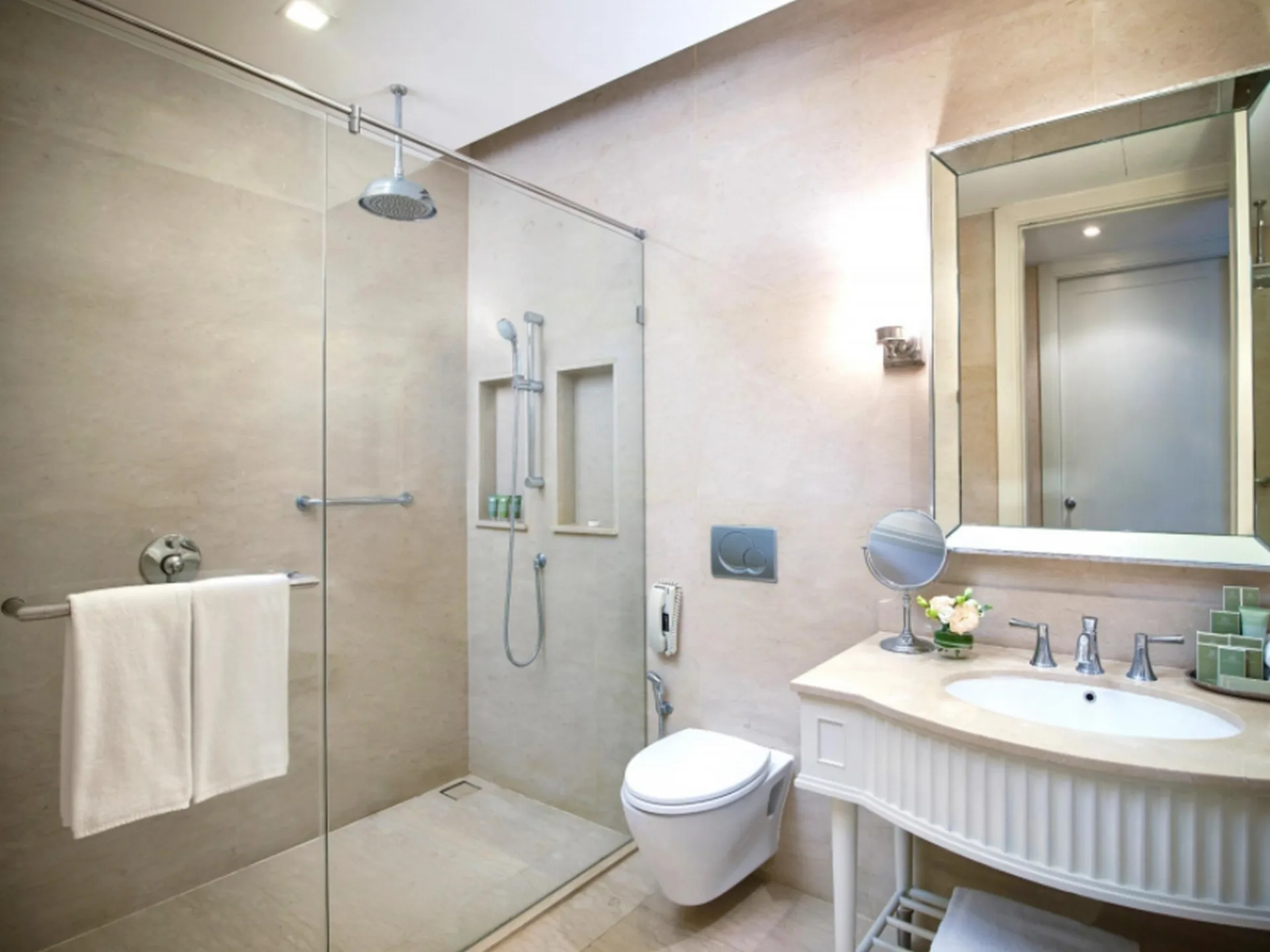 Property photos for Oriental Residence