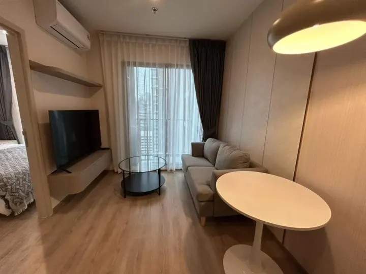 Property photos for Nue District R9