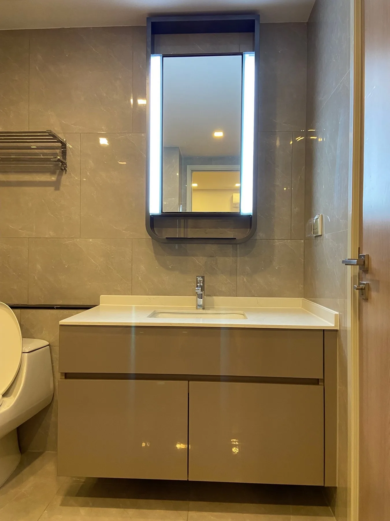 Property photos for One 9 Five Asoke - Rama 9