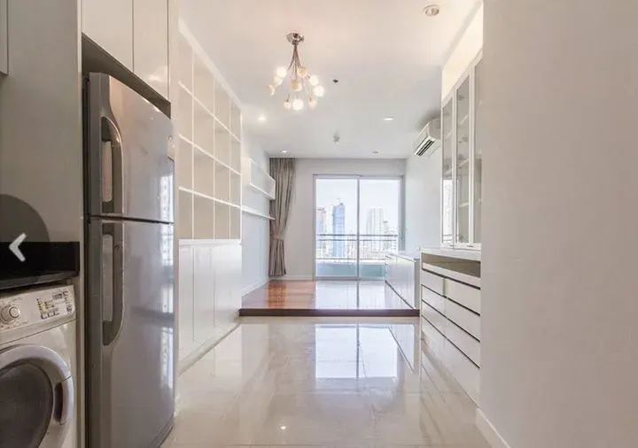 Property photos for Circle Condominium