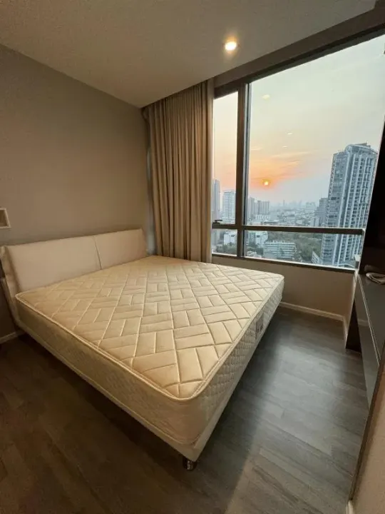 Property photos for The Room Sukhumvit 69