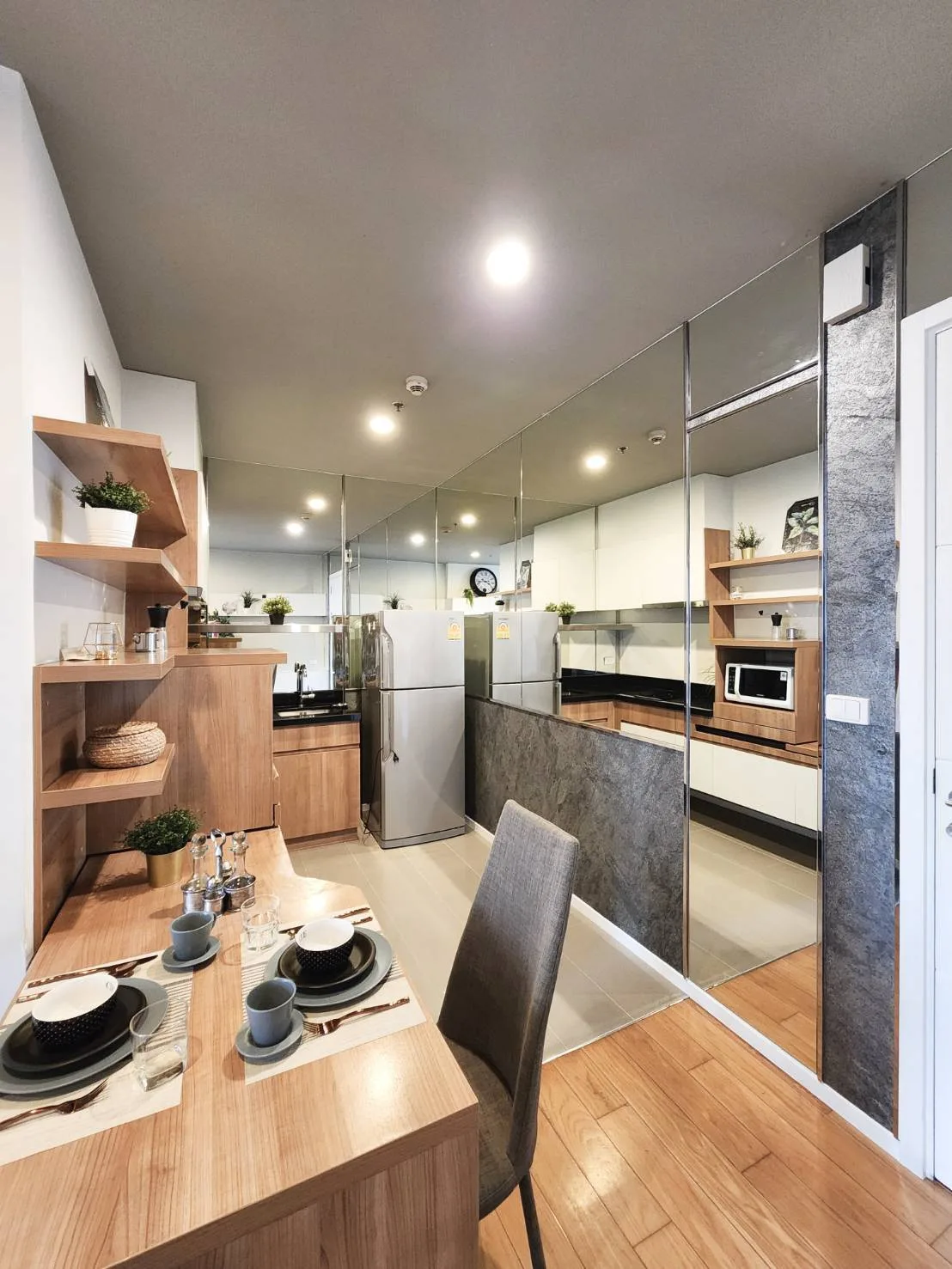 Property photos for Blocs 77