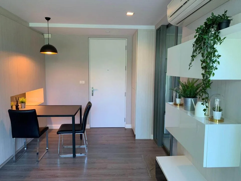 Property photos for The Room Sukhumvit 40