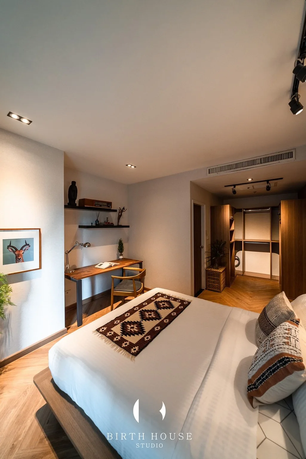 Property photos for Noble Remix