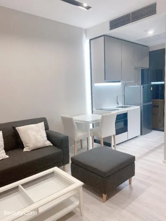 Property photos for The Room Phayathai