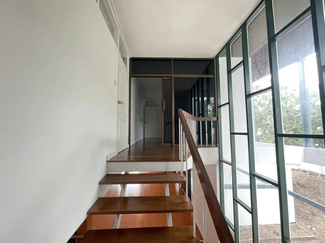 Property photos for Single House Townhome In Soi Vibhavadi Rangsit 16 /20