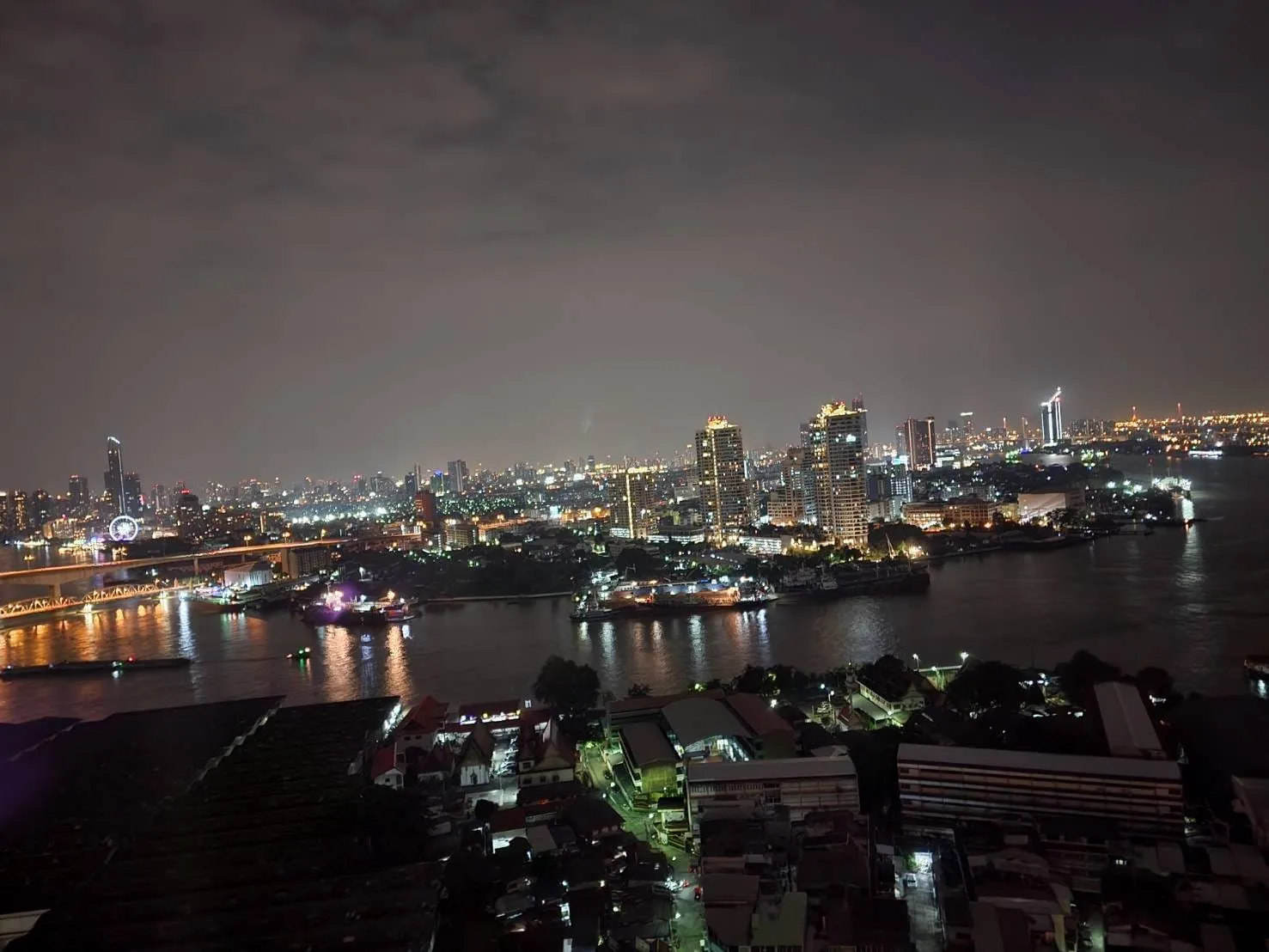 Property photos for Niche Mono Charoen Nakorn