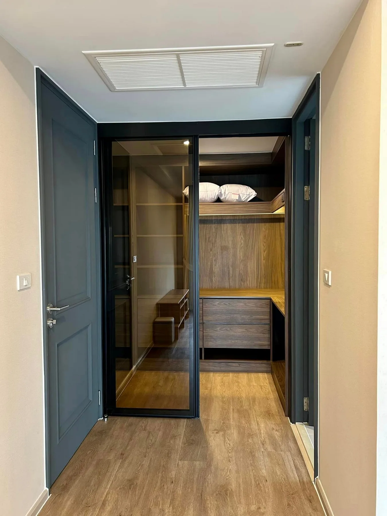 Property photos for Noble Above Wireless-Ruamrudee