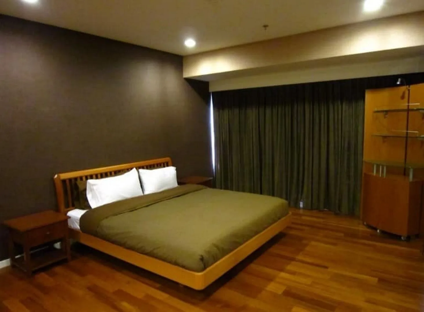 Property photos for Amanta Lumpini