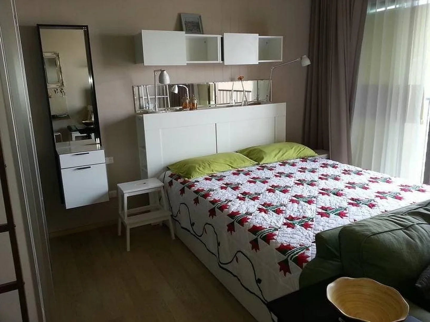 Property photos for Noble Refine