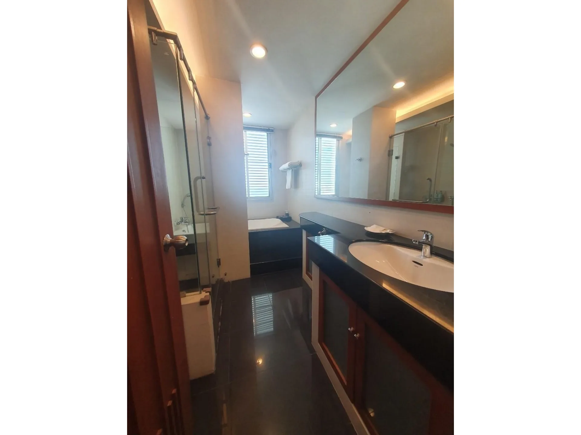 Property photos for Sathorn Gallery Residences