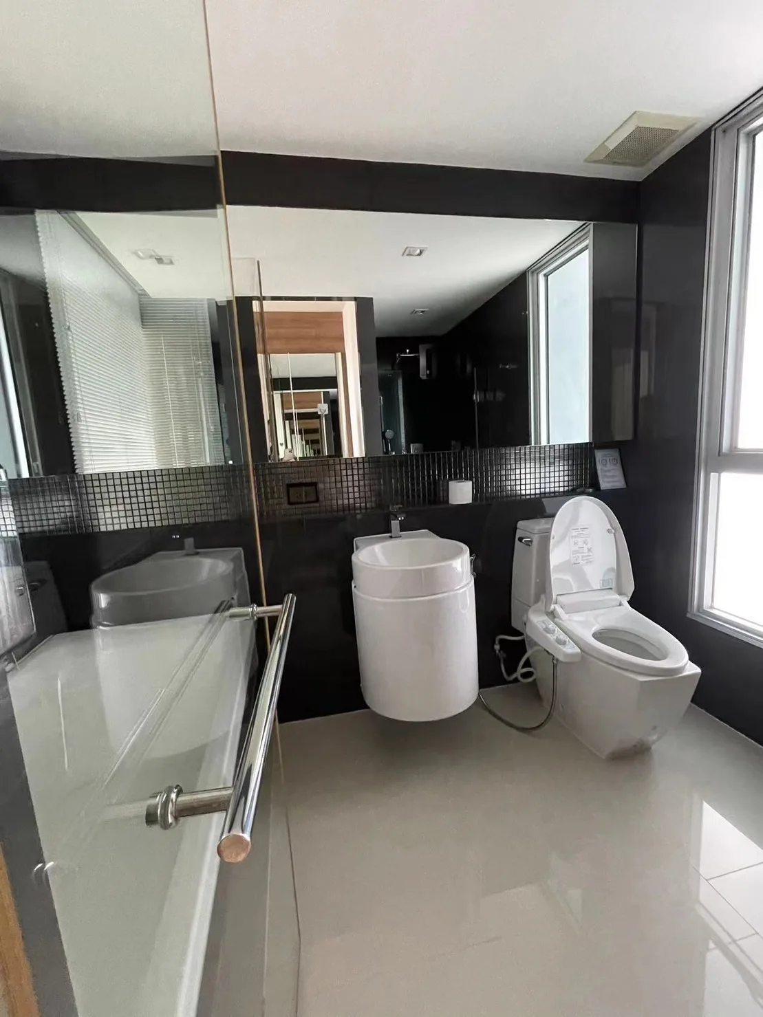 Property photos for Rhythm Sukhumvit 50