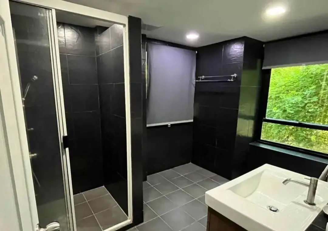 Property photos for Yen Akard Garden