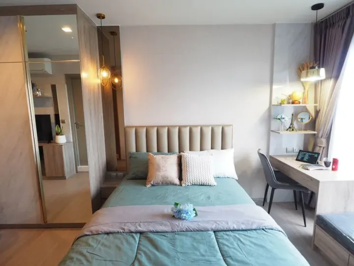 Property photos for Life Asoke Hype