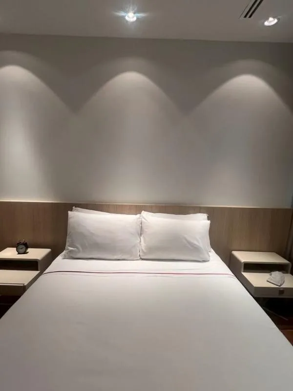 Property photos for Royal Residence Park