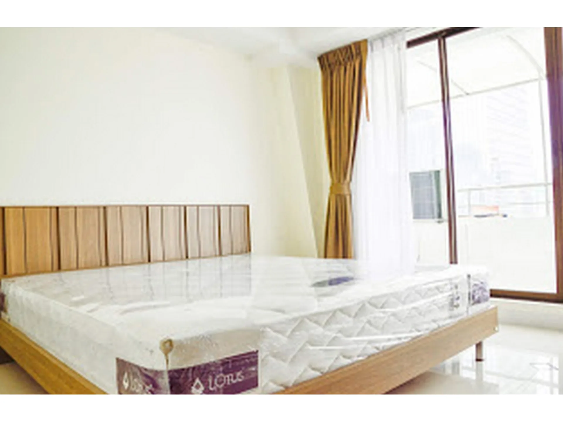 Property photos for Diamond Tower