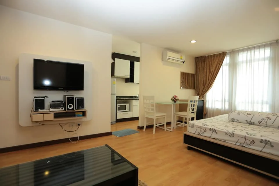Property photos for The Amethyst Sukhumvit 39