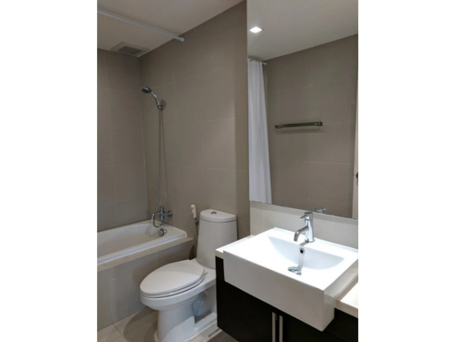 Property photos for Noble Remix